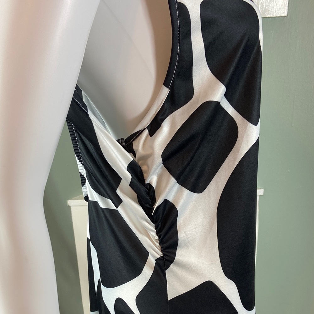 SHEIN Curve Giraffe Print Black White Sleeveless Dress 3X Bodycon Form Fitting - Picture 5 of 13